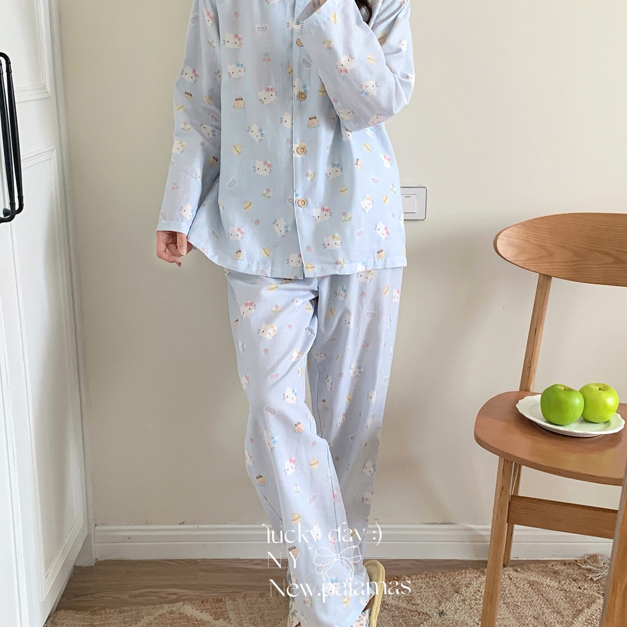 91家纺网 家纺一手货源 找家纺 纽约生活 2025新款有氧纱小翻领长长 （会员-5） 蓝爱心KT