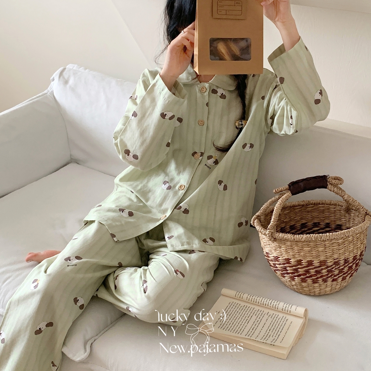 91家纺网 家纺一手货源 找家纺 纽约生活 2025新款有氧纱小翻领长长 （会员-5） 绿条纹puppy狗