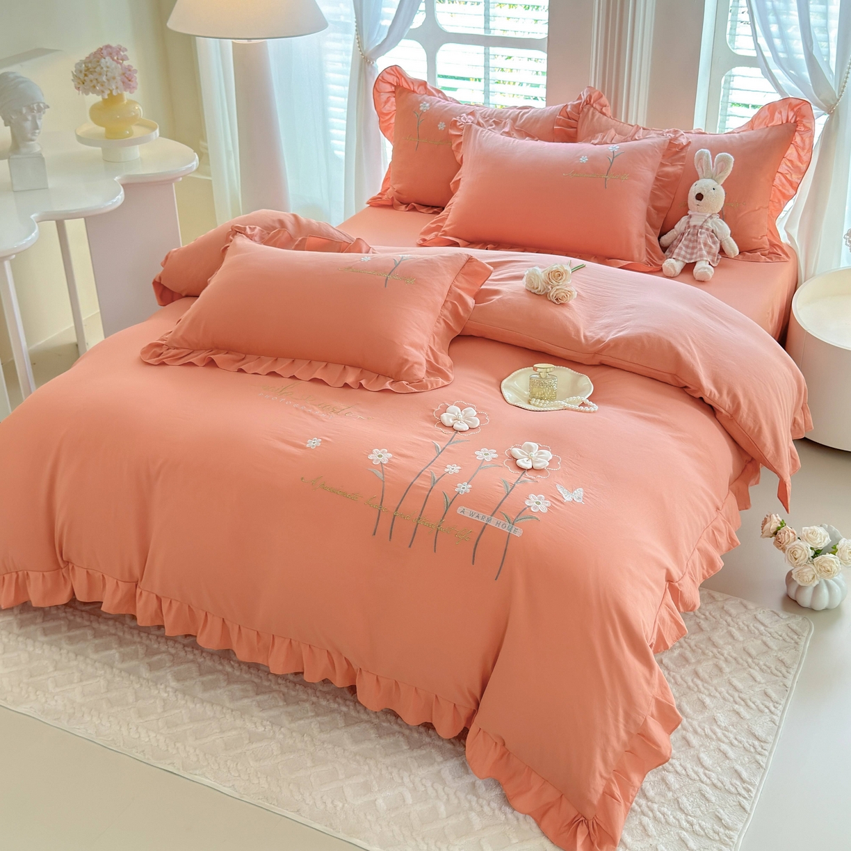 91家纺网 家纺一手货源 找家纺 大麦乐田 2025新款韩版水洗糯小棉立体花刺绣四件套 花田间-桔