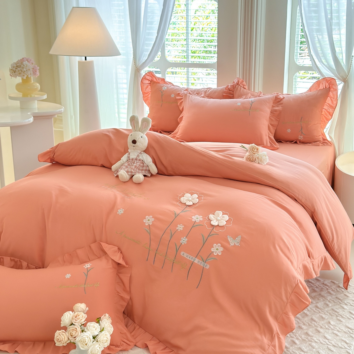 91家纺网 家纺一手货源 找家纺 大麦乐田 2025新款韩版水洗糯小棉立体花刺绣四件套 花田间-桔