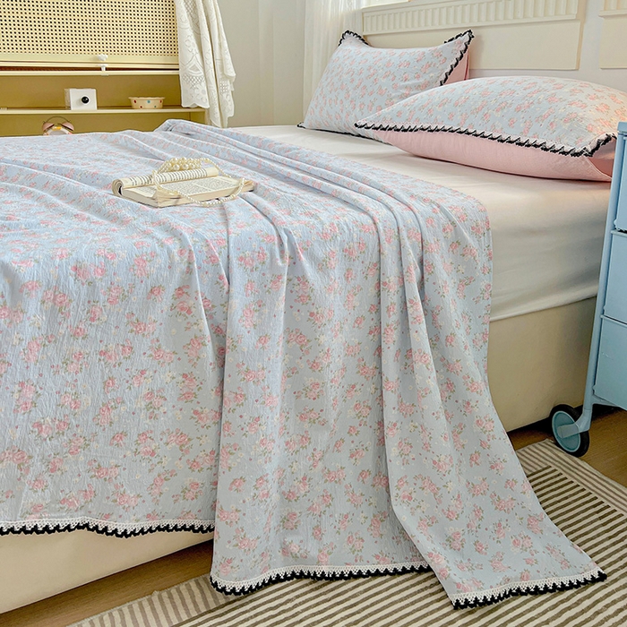 91家纺网 家纺一手货源 找家纺 鑫利来家纺 2025新款云感云感皱皱纱镂空花边床单单床单单品床单单件床单 粉黛-兰