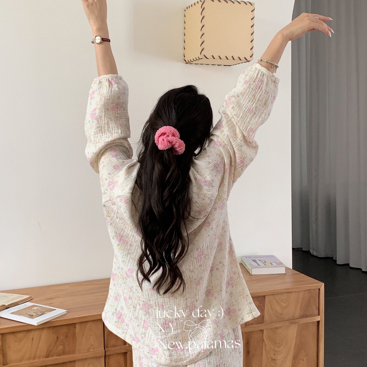 91家纺网 家纺一手货源 找家纺 （总）纽约生活 2025新款绉布圆领开扣长袖长裤（会员-5）