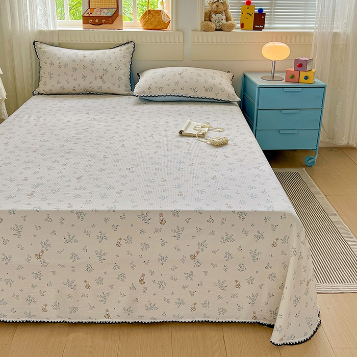 91家纺网 家纺一手货源 找家纺 鑫利来家纺 2025新款云感云感皱皱纱镂空花边床单单床单单品床单单件床单 花间兔