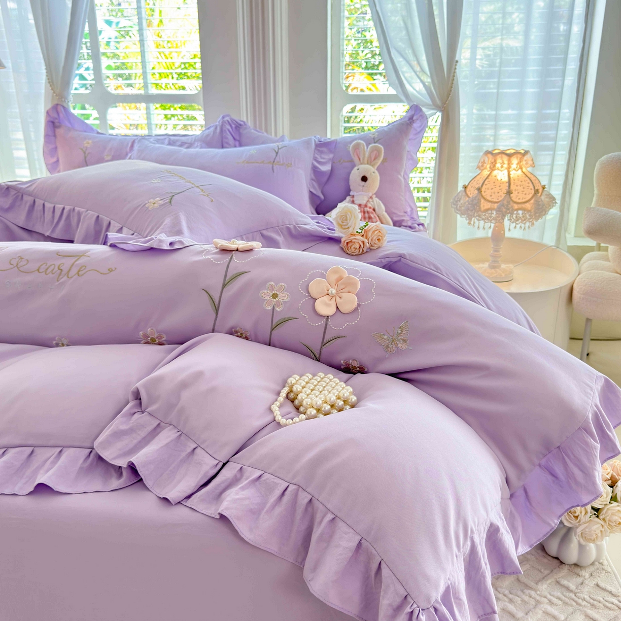 91家纺网 家纺一手货源 找家纺 大麦乐田 2025新款韩版水洗糯小棉立体花刺绣四件套 花田间-紫