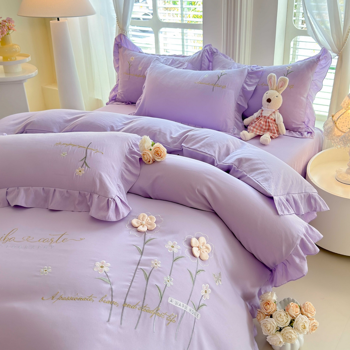 91家纺网 家纺一手货源 找家纺 大麦乐田 2025新款韩版水洗糯小棉立体花刺绣四件套 花田间-紫