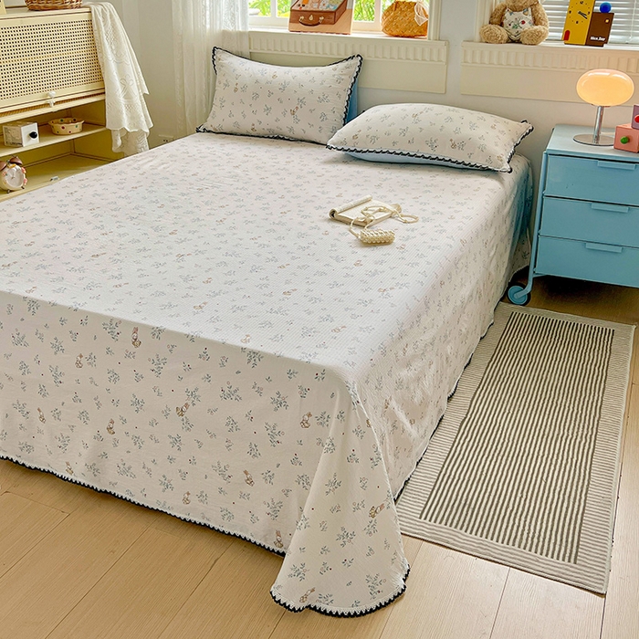 91家纺网 家纺一手货源 找家纺 鑫利来家纺 2025新款云感云感皱皱纱镂空花边床单单床单单品床单单件床单 花间兔