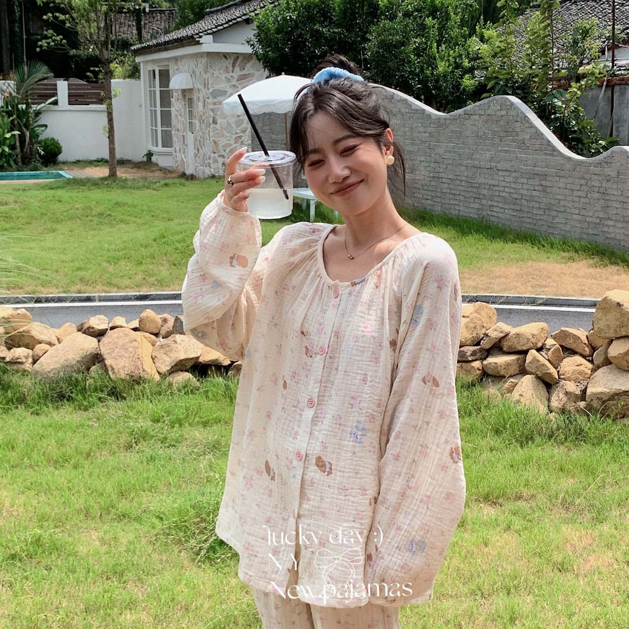 91家纺网 家纺一手货源 找家纺 纽约生活 2025新款绉布圆领开扣长袖长裤（会员-5） 花花狗