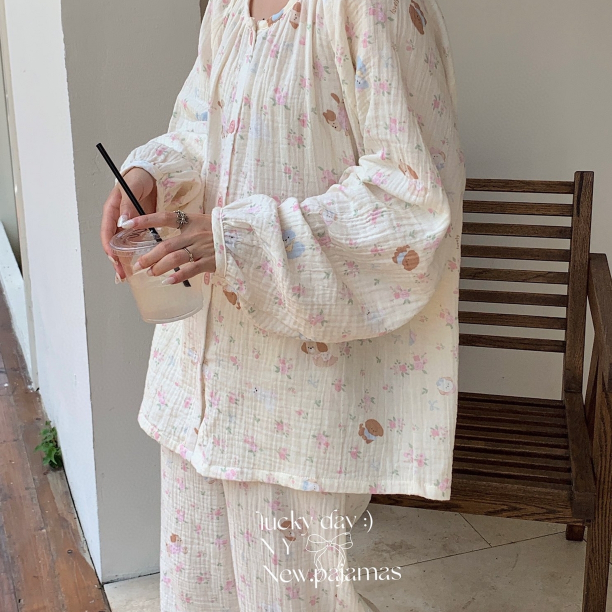 91家纺网 家纺一手货源 找家纺 纽约生活 2025新款绉布圆领开扣长袖长裤（会员-5） 花花狗