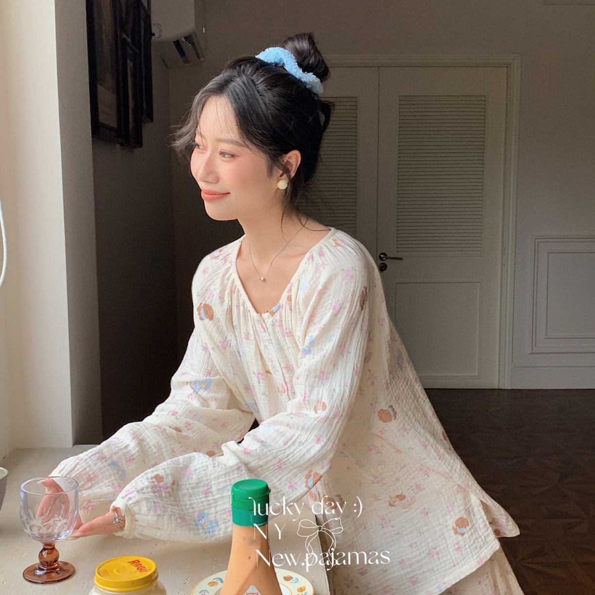 91家纺网 家纺一手货源 找家纺 纽约生活 2025新款绉布圆领开扣长袖长裤（会员-5） 花花狗