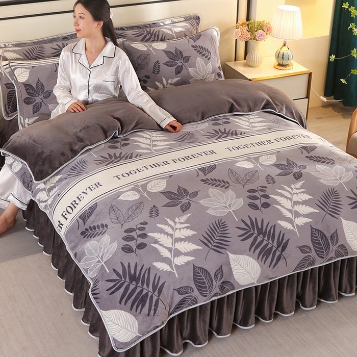 91家纺网 家纺一手货源 找家纺 橘姿 2025新款8-9斤床裙款牛奶绒四件套金貂绒法兰绒宝宝绒 芳颜