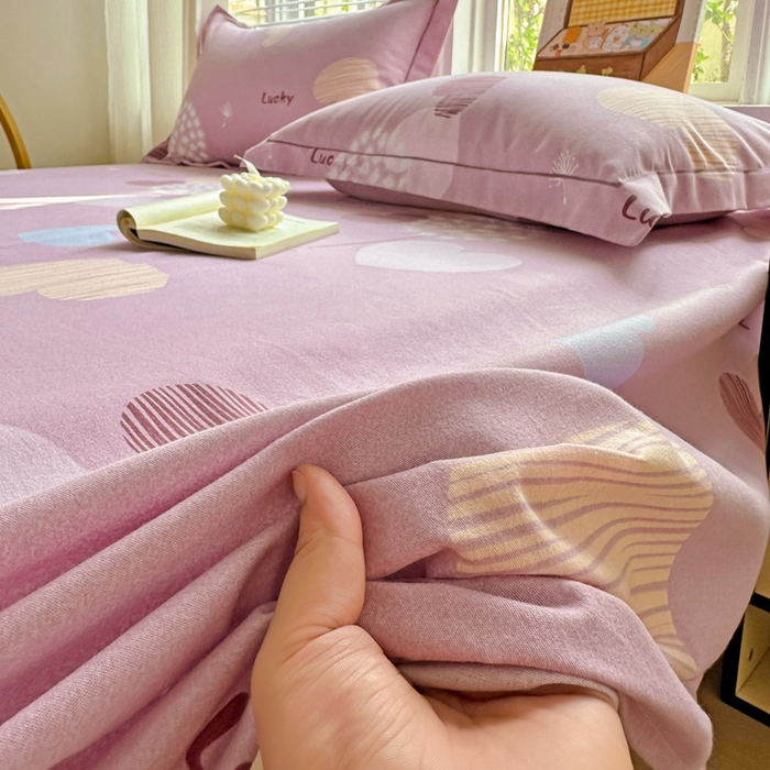 91家纺网 家纺一手货源 找家纺 卡普家居 2025新款全棉磨毛加厚四件套系列-单床单 怦然心动