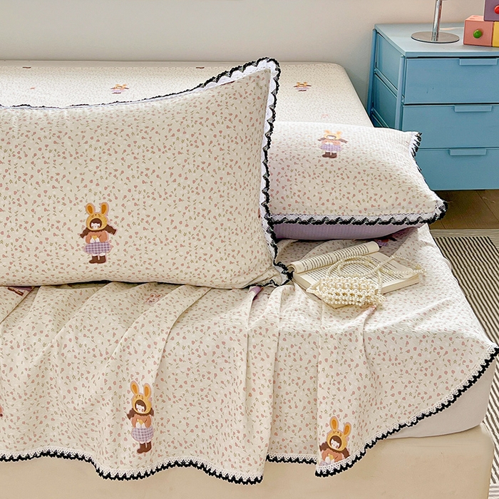 91家纺网 家纺一手货源 找家纺 鑫利来家纺 2025新款云感云感皱皱纱镂空花边床单单床单单品床单单件床单 小花萝莉