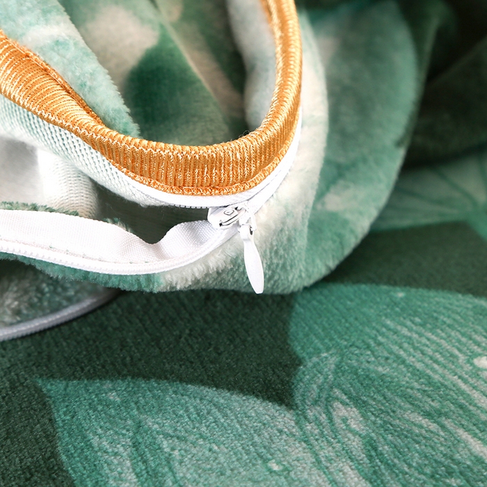 91家纺网 家纺一手货源 找家纺 橘姿 2025新款8-9斤床裙款牛奶绒四件套金貂绒法兰绒宝宝绒 荷塘月色