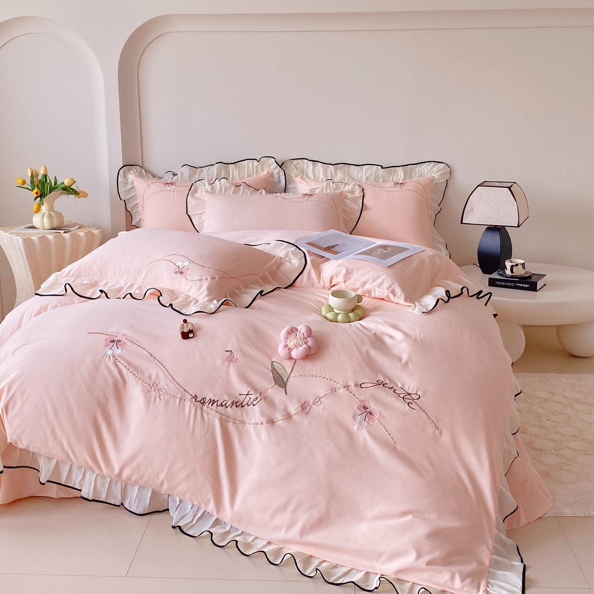 91家纺网 家纺一手货源 找家纺 大麦乐田 2025新款公主风水洗糯小棉少女心柔软立体花刺绣蕾丝花边四件套 浪漫海风-嫩玉