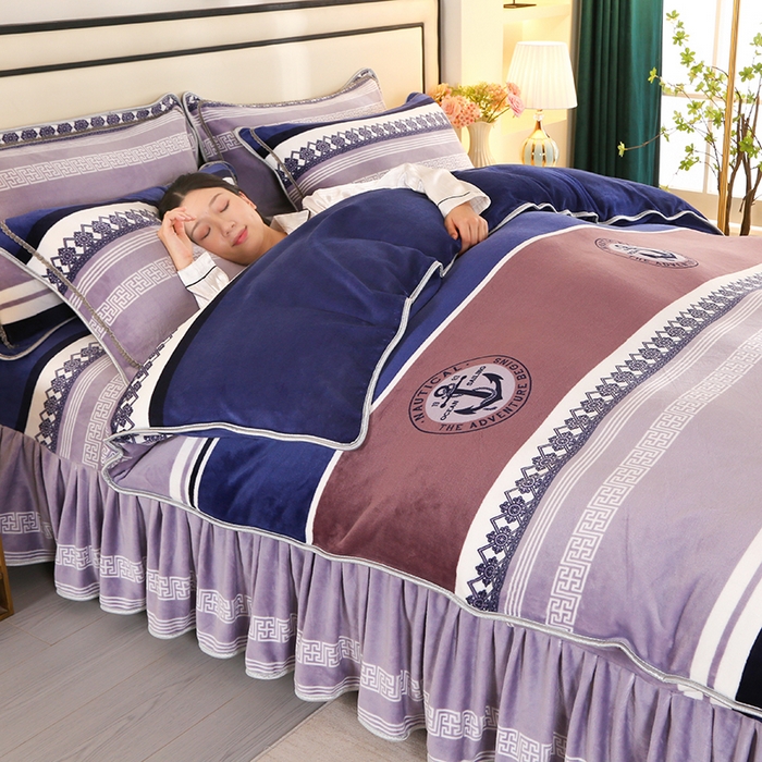 91家纺网 家纺一手货源 找家纺 橘姿 2025新款8-9斤床裙款牛奶绒四件套金貂绒法兰绒宝宝绒 简约时尚