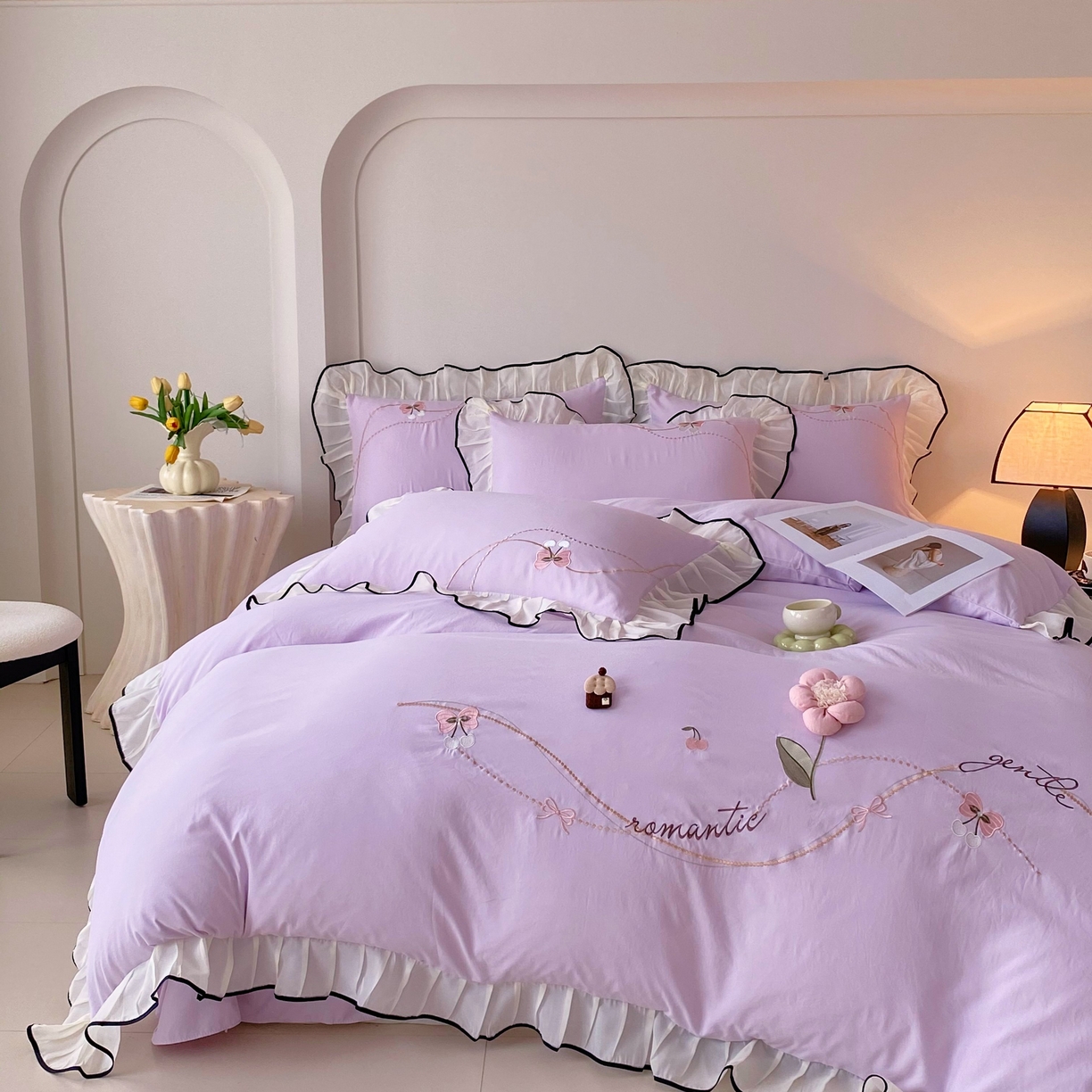 91家纺网 家纺一手货源 找家纺 大麦乐田 2025新款公主风水洗糯小棉少女心柔软立体花刺绣蕾丝花边四件套 浪漫海风-嫩紫