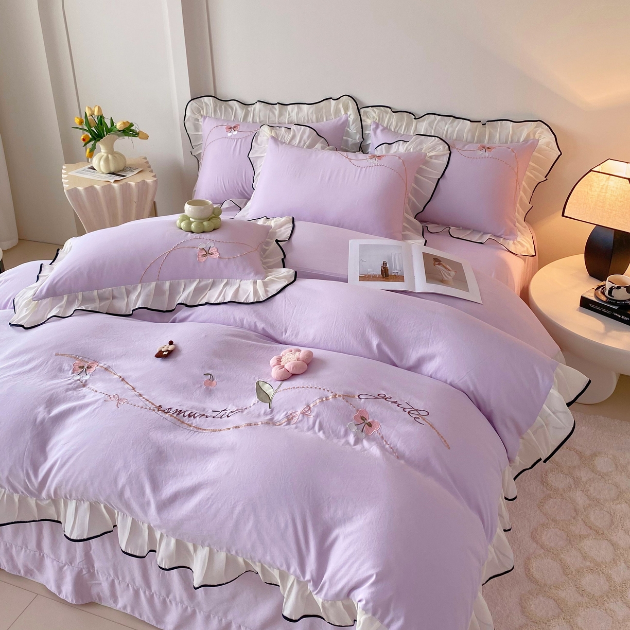 91家纺网 家纺一手货源 找家纺 大麦乐田 2025新款公主风水洗糯小棉少女心柔软立体花刺绣蕾丝花边四件套 浪漫海风-嫩紫