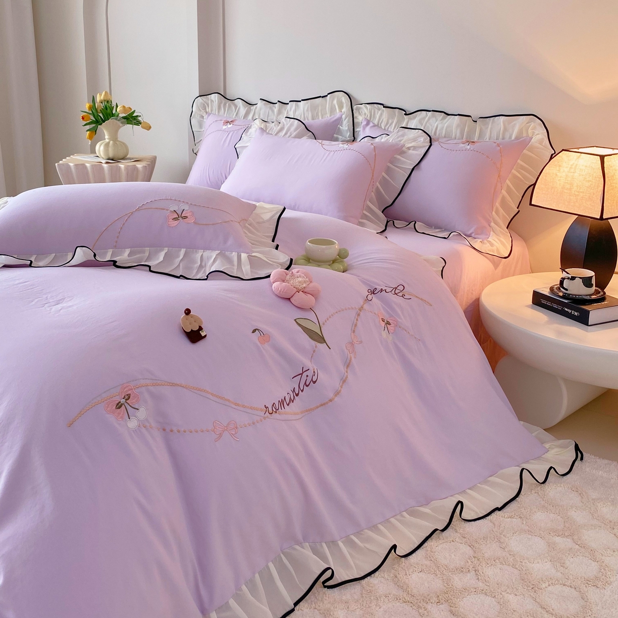 91家纺网 家纺一手货源 找家纺 大麦乐田 2025新款公主风水洗糯小棉少女心柔软立体花刺绣蕾丝花边四件套 浪漫海风-嫩紫