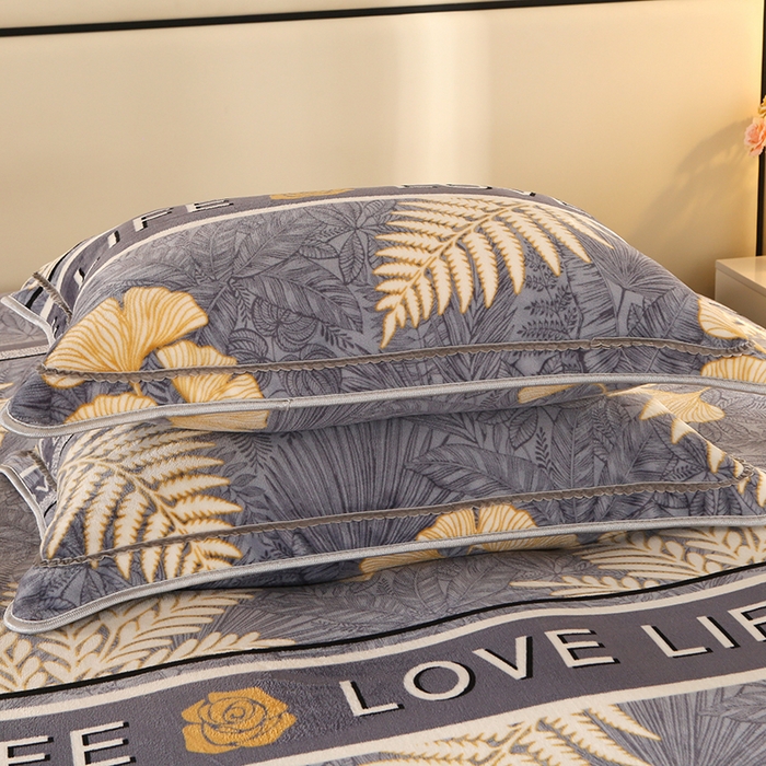 91家纺网 家纺一手货源 找家纺 橘姿 2025新款8-9斤床裙款牛奶绒四件套金貂绒法兰绒宝宝绒 静若幽香