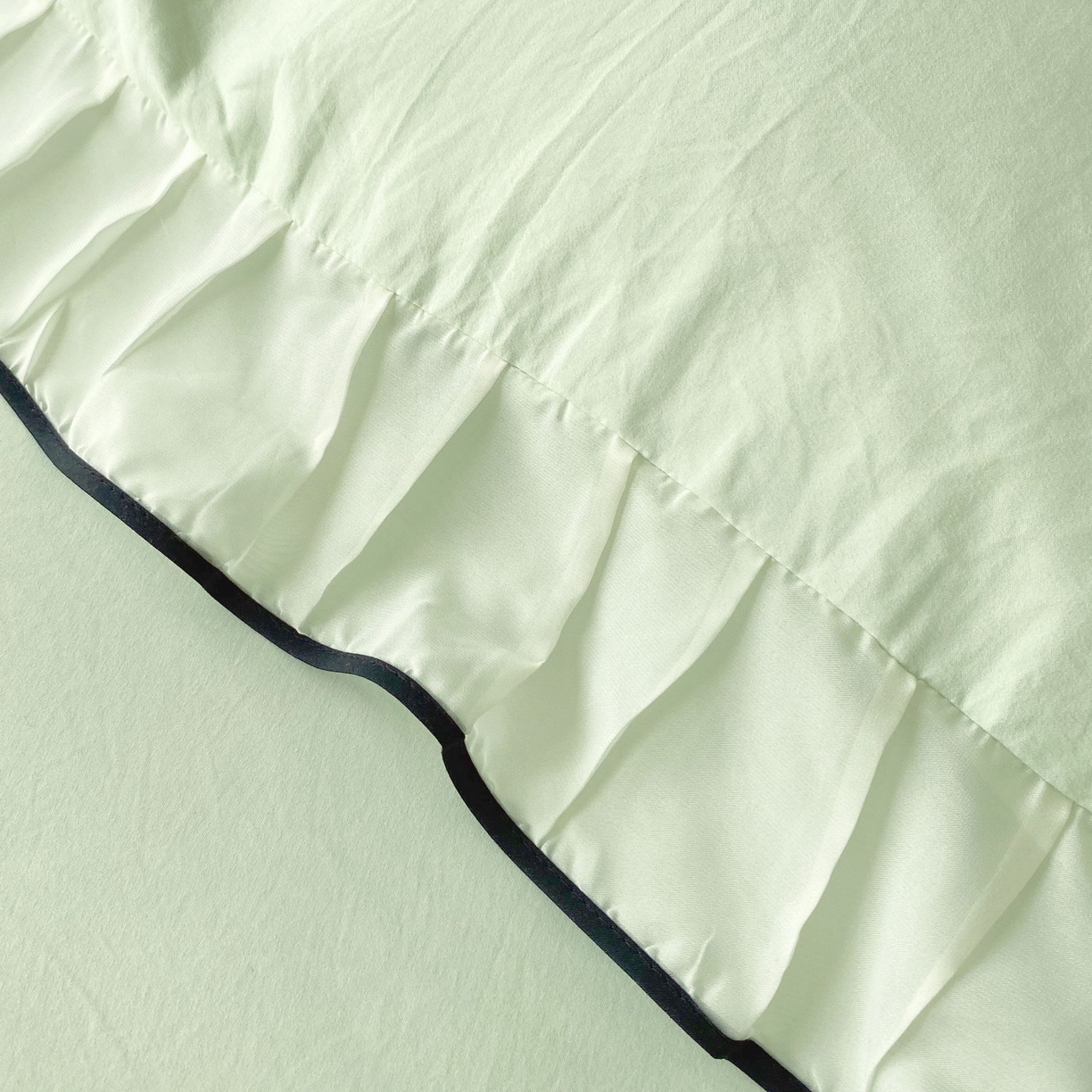 91家纺网 家纺一手货源 找家纺 大麦乐田 2025新款公主风水洗糯小棉少女心柔软立体花刺绣蕾丝花边四件套 浪漫海风-嫩绿