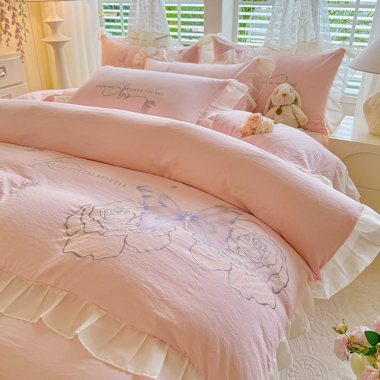 91家纺网 家纺一手货源 找家纺 （总）大麦乐田 2025新款法式少女心水洗公主风贴布绣蕾丝花边四件套