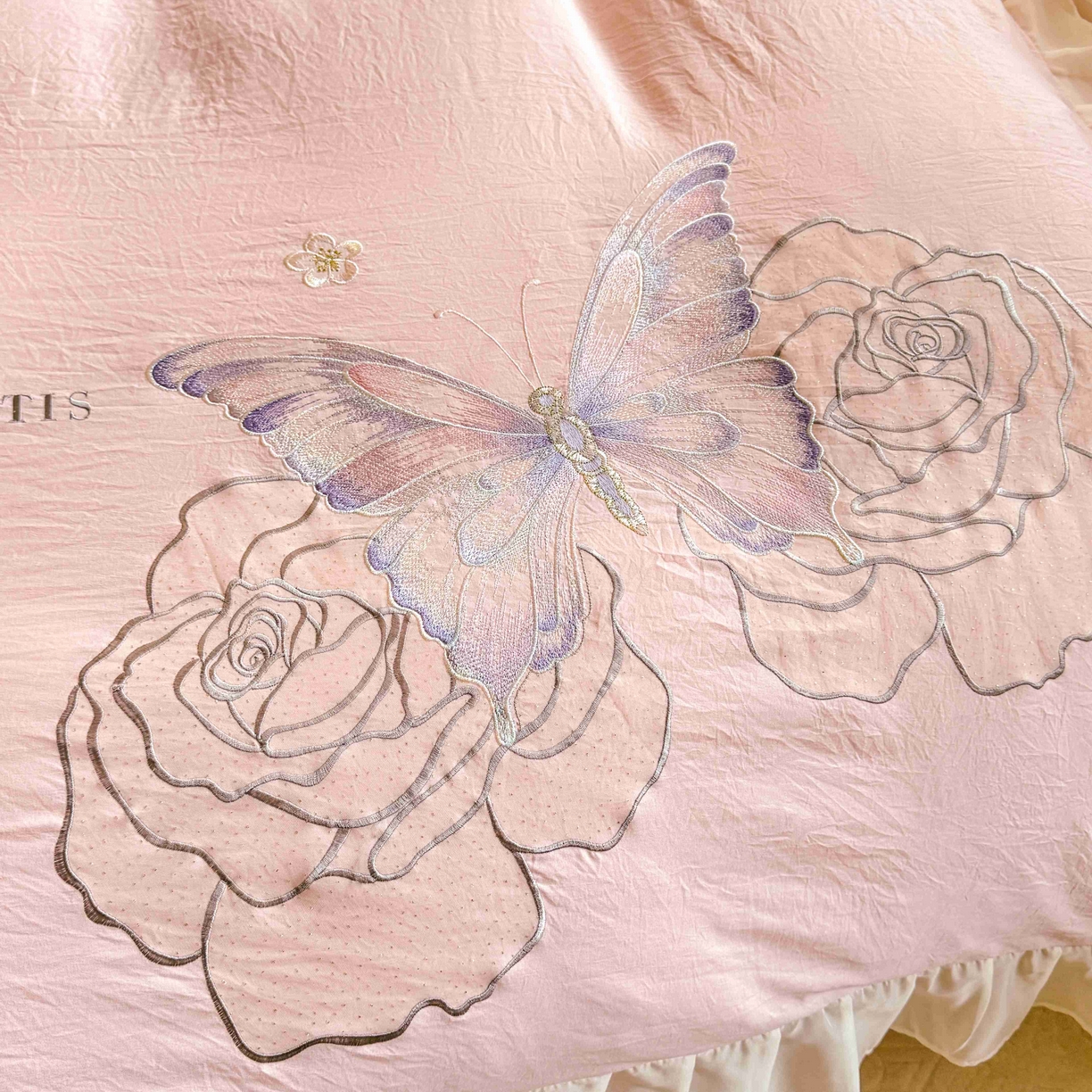 91家纺网 家纺一手货源 找家纺 （总）大麦乐田 2025新款法式少女心水洗公主风贴布绣蕾丝花边四件套