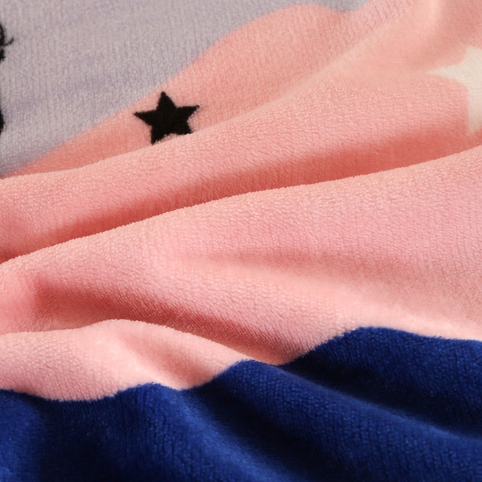 91家纺网 家纺一手货源 找家纺 橘姿 2025新款8-9斤床裙款牛奶绒四件套金貂绒法兰绒宝宝绒 鹿之恋