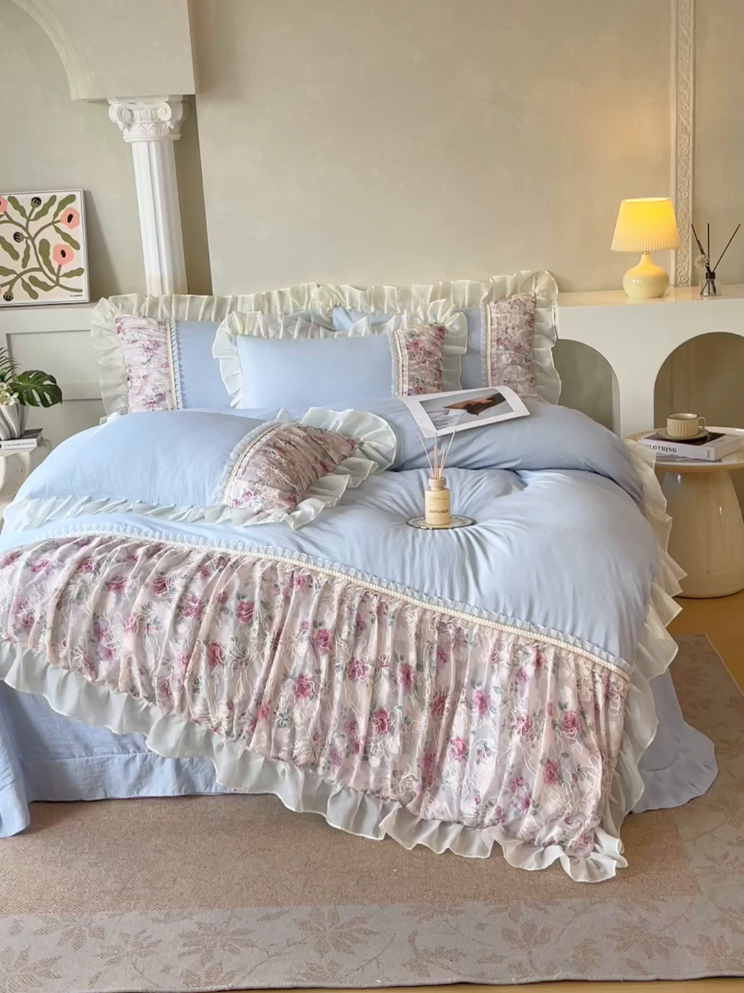 91家纺网 家纺一手货源 找家纺 大麦乐田 2025新款法式少女心水洗糯小棉公主风蕾丝花边四件套 米兰春天-浅兰