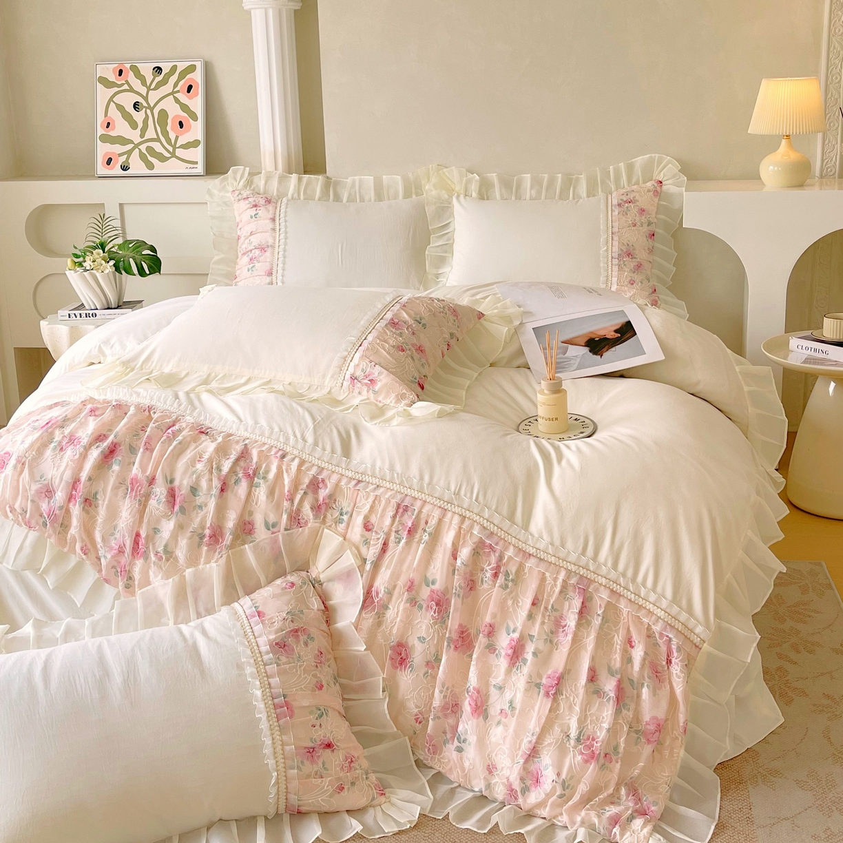 91家纺网 家纺一手货源 找家纺 大麦乐田 2025新款法式少女心水洗糯小棉公主风蕾丝花边四件套 米兰春天-嫩米