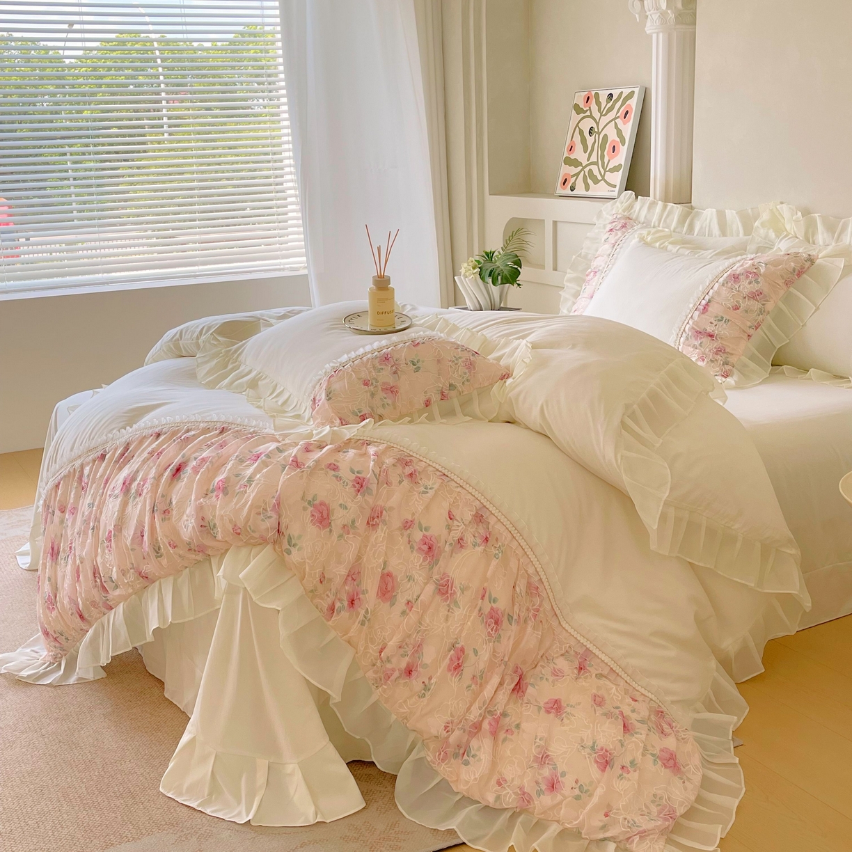 91家纺网 家纺一手货源 找家纺 大麦乐田 2025新款法式少女心水洗糯小棉公主风蕾丝花边四件套 米兰春天-嫩米