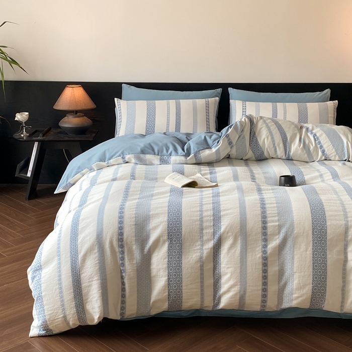 91家纺网 家纺一手货源 找家纺 言一 2025秋冬新品A类60S新疆长绒棉纯棉陶瓷轻磨毛四件套水洗棉提花全棉床单被套 雏菊-月光蓝