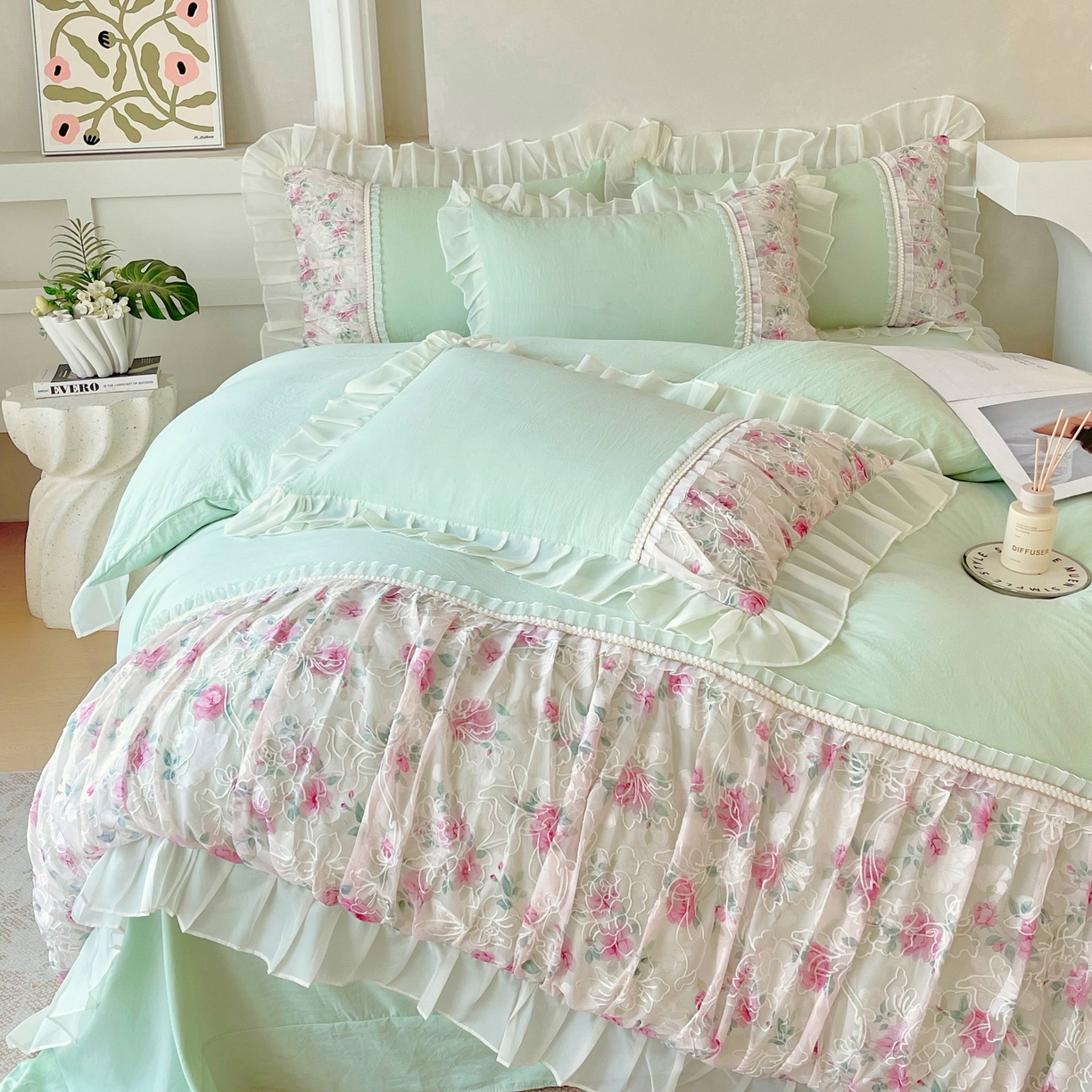 91家纺网 家纺一手货源 找家纺 大麦乐田 2025新款法式少女心水洗糯小棉公主风蕾丝花边四件套 米兰春天-嫩绿