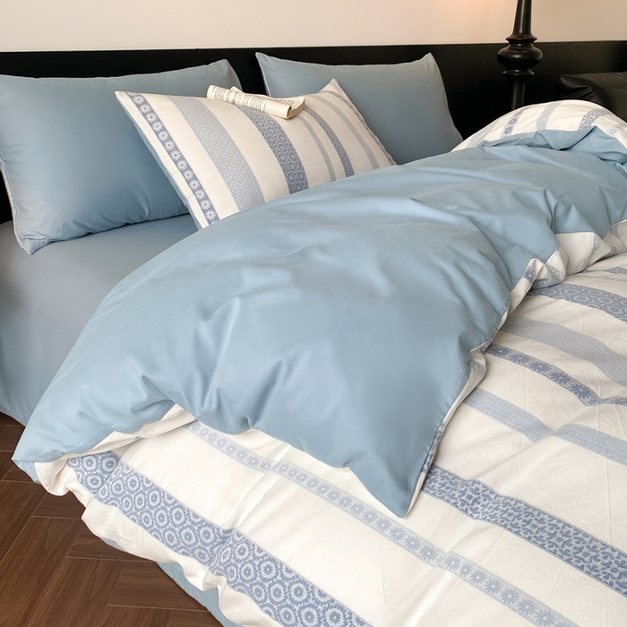 91家纺网 家纺一手货源 找家纺 言一 2025秋冬新品A类60S新疆长绒棉纯棉陶瓷轻磨毛四件套水洗棉提花全棉床单被套 雏菊-月光蓝