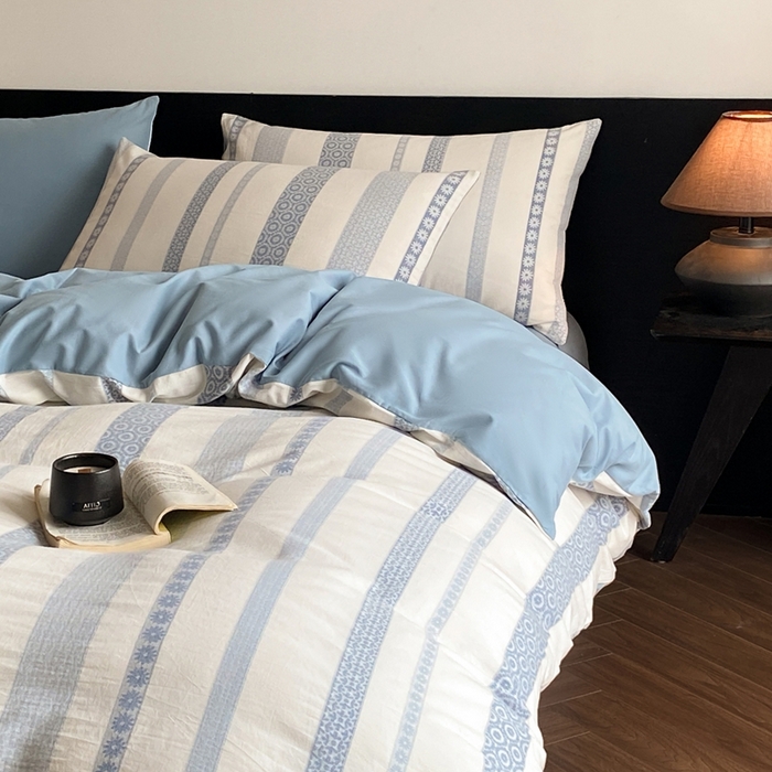 91家纺网 家纺一手货源 找家纺 言一 2025秋冬新品A类60S新疆长绒棉纯棉陶瓷轻磨毛四件套水洗棉提花全棉床单被套 雏菊-月光蓝