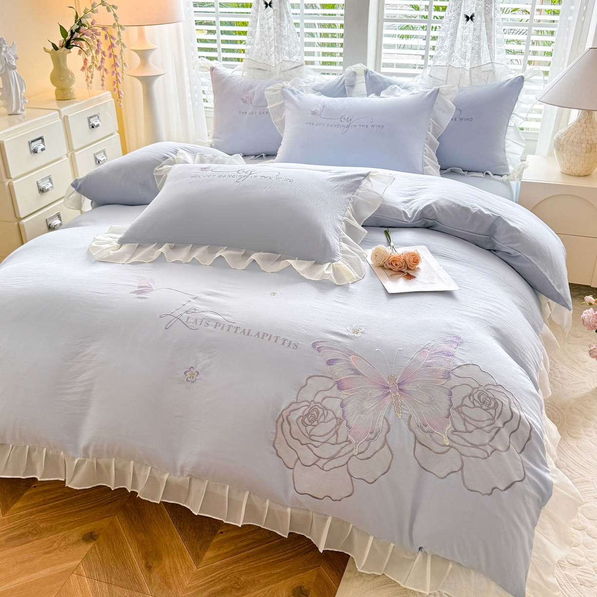 大麦乐田 2025新款法式少女心水洗公主风贴布绣蕾丝花边四件套 花蝶之恋-浅兰