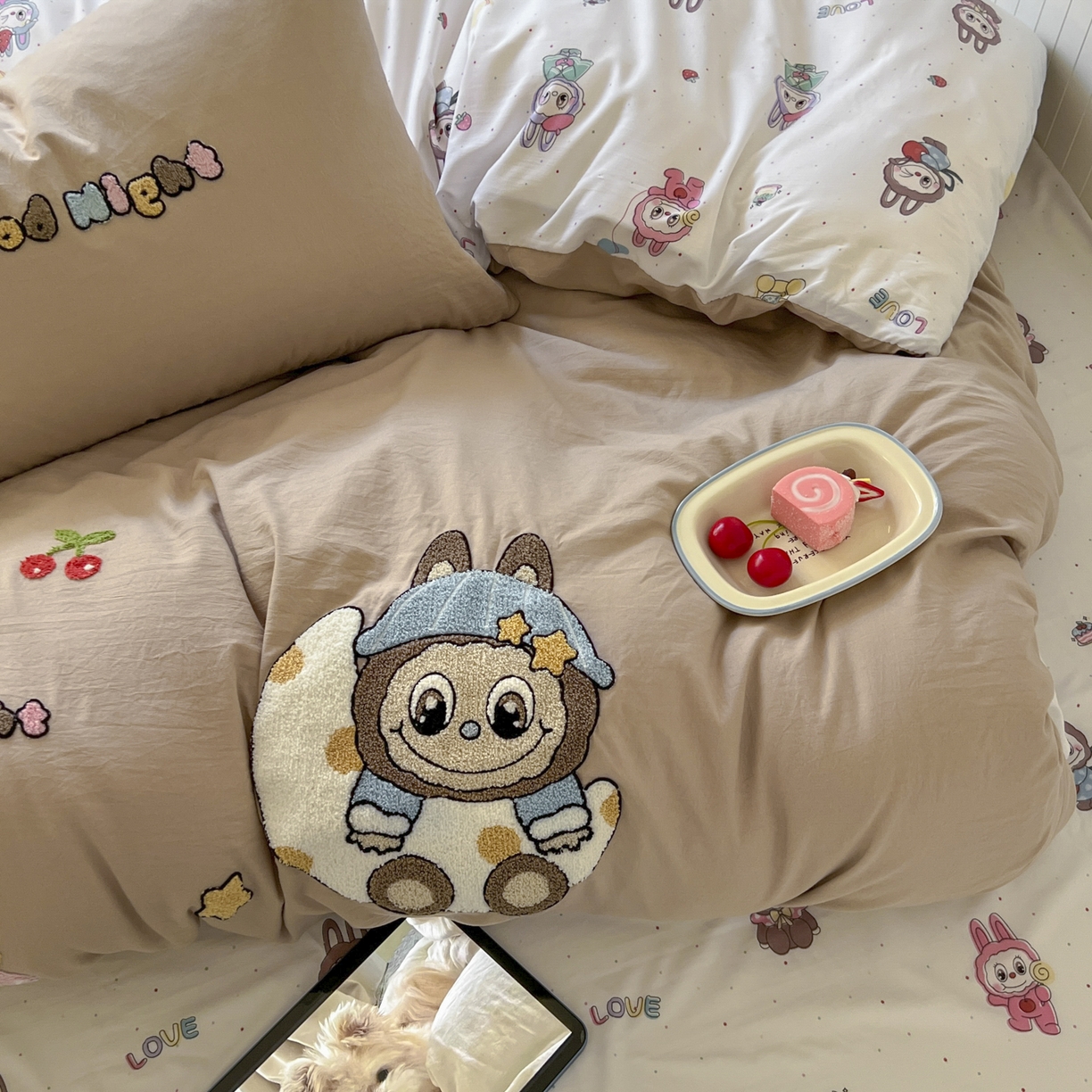 91家纺网 家纺一手货源 找家纺 （总）三元色 2025新款110克水洗云朵棉毛巾绣四件套