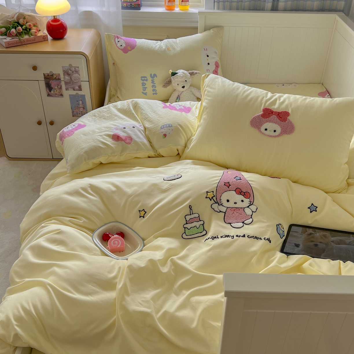 91家纺网 家纺一手货源 找家纺 （总）三元色 2025新款110克水洗云朵棉毛巾绣四件套