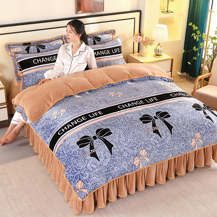 91家纺网 家纺一手货源 找家纺 橘姿 2025新款8-9斤床裙款牛奶绒四件套金貂绒法兰绒宝宝绒 邂逅