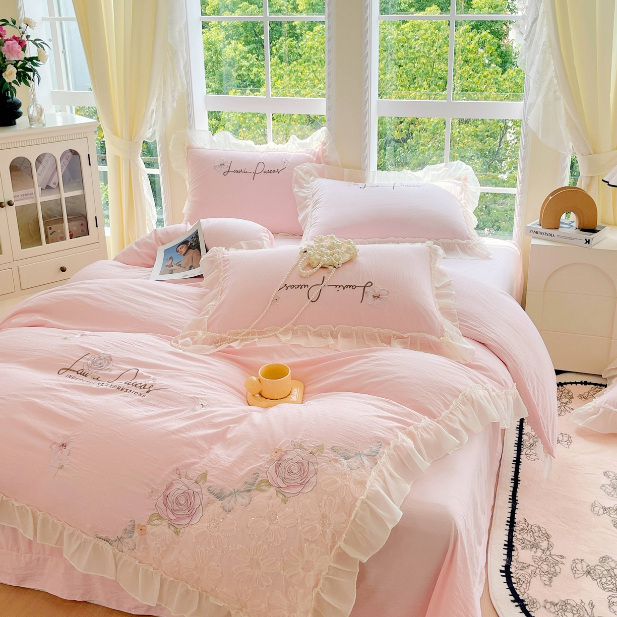 91家纺网 家纺一手货源 找家纺 （总）大麦乐田 2025新款公主风花边糯小棉刺绣贴布绣四件套