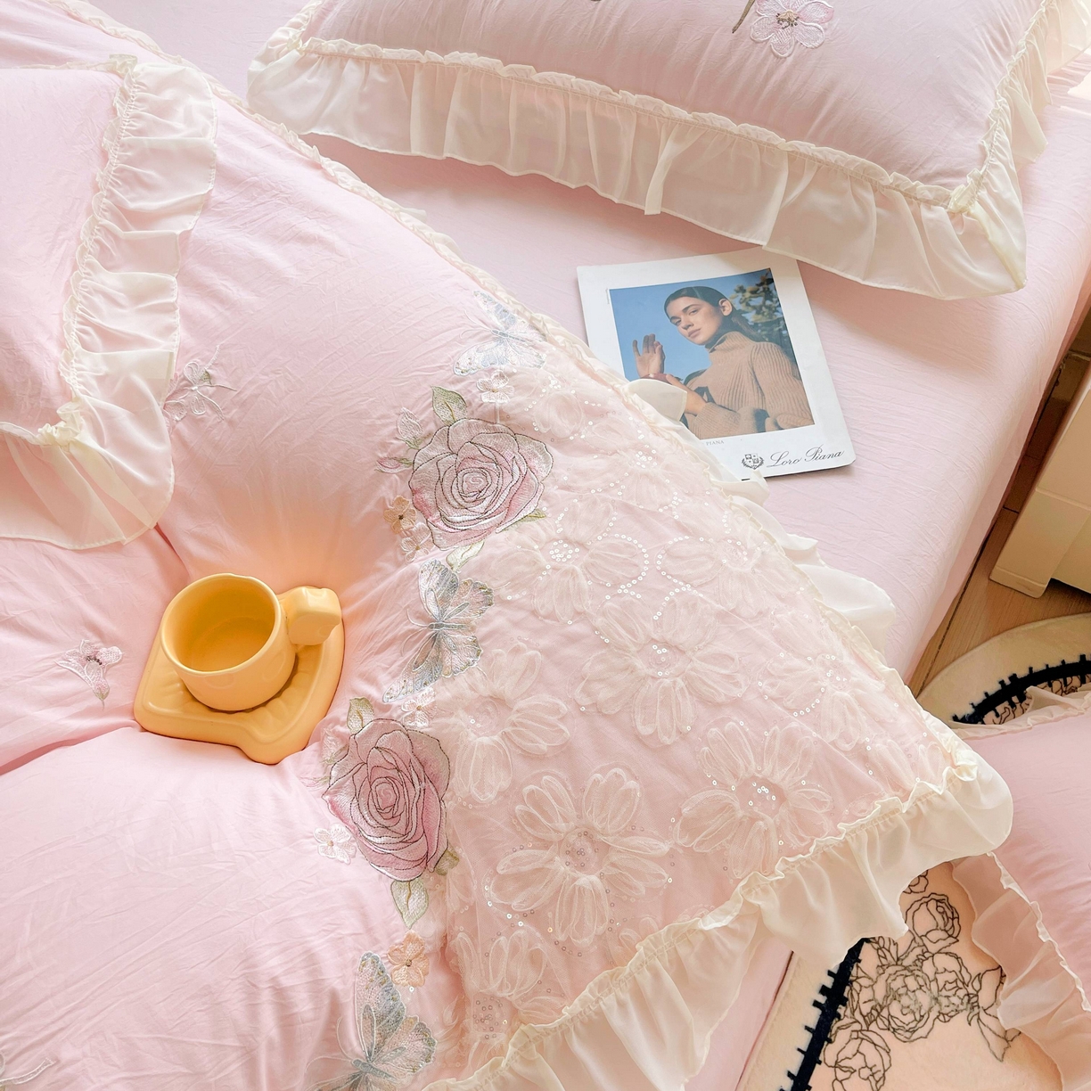 91家纺网 家纺一手货源 找家纺 （总）大麦乐田 2025新款公主风花边糯小棉刺绣贴布绣四件套