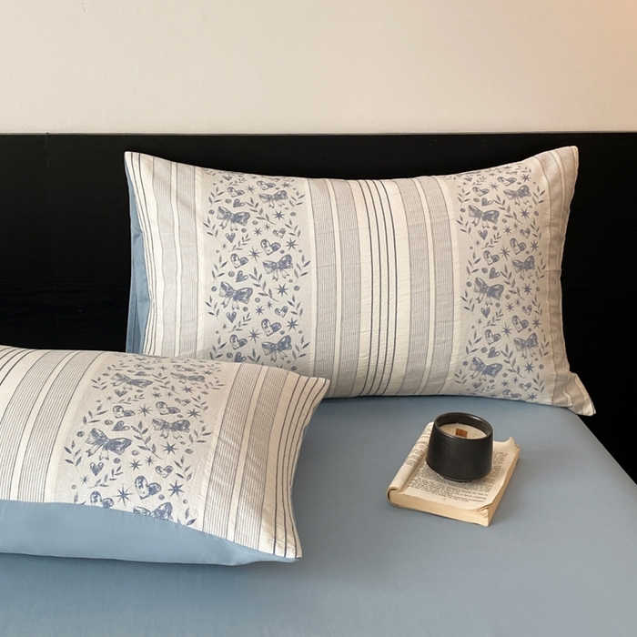 91家纺网 家纺一手货源 找家纺 言一 2025秋冬新品A类60S新疆长绒棉纯棉陶瓷轻磨毛四件套水洗棉提花全棉床单被套 蝶栩-天青藍