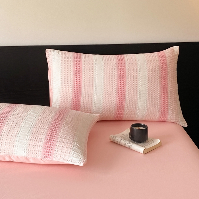 91家纺网 家纺一手货源 找家纺 言一 2025秋冬新品A类60S新疆长绒棉纯棉陶瓷轻磨毛四件套水洗棉提花全棉床单被套 流光-渐变粉