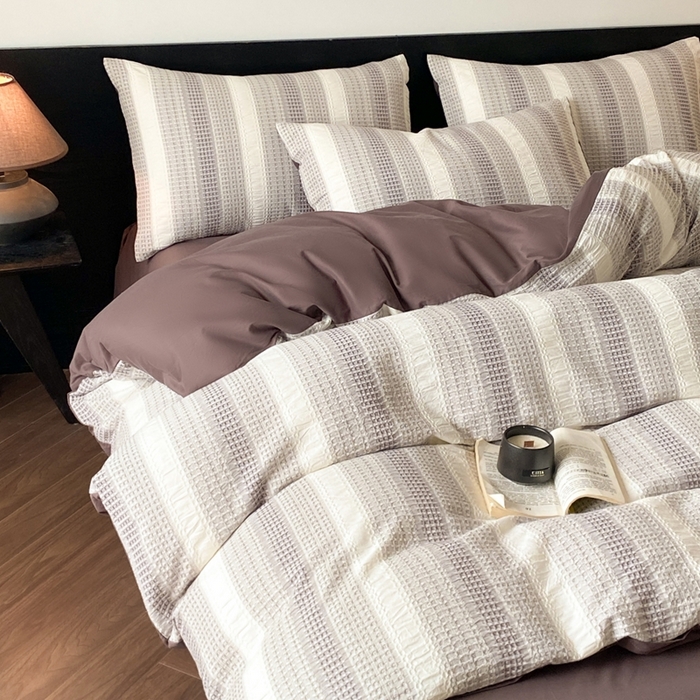 91家纺网 家纺一手货源 找家纺 言一 2025秋冬新品A类60S新疆长绒棉纯棉陶瓷轻磨毛四件套水洗棉提花全棉床单被套 流光-渐变咖