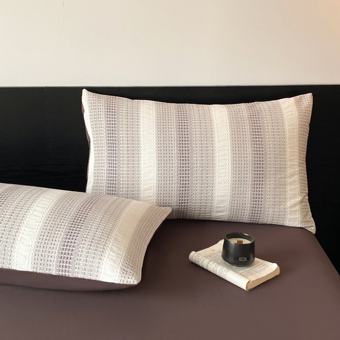 91家纺网 家纺一手货源 找家纺 言一 2025秋冬新品A类60S新疆长绒棉纯棉陶瓷轻磨毛四件套水洗棉提花全棉床单被套 流光-渐变咖