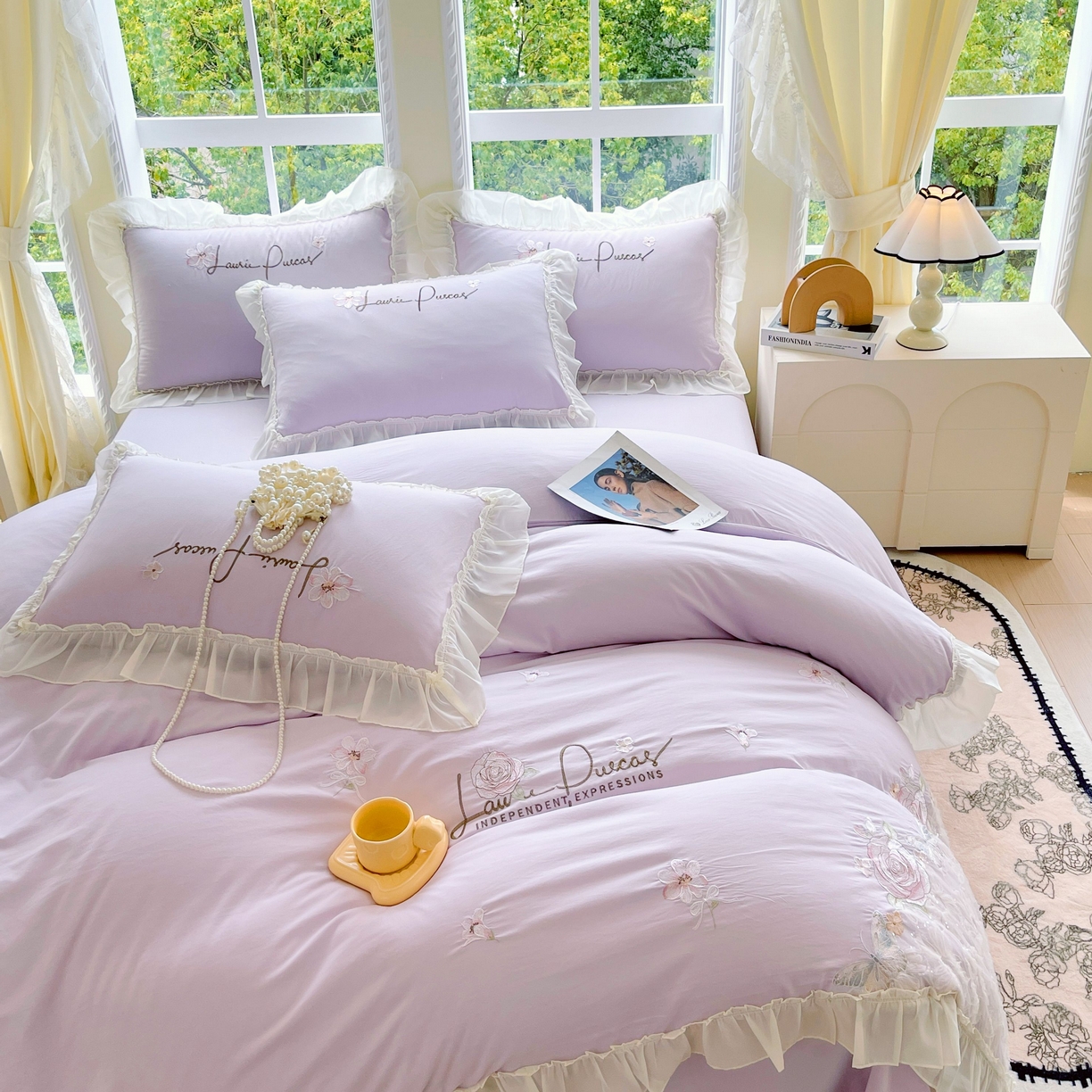 91家纺网 家纺一手货源 找家纺 大麦乐田 2025新款公主风花边糯小棉刺绣贴布绣四件套 美丽邂逅-嫩紫