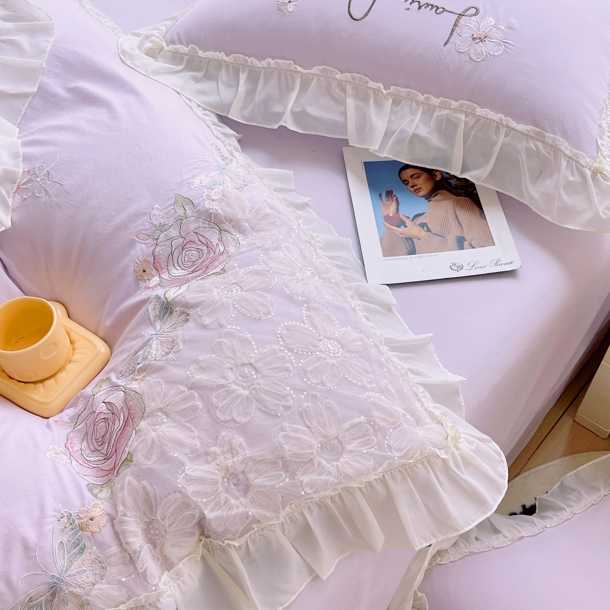 91家纺网 家纺一手货源 找家纺 大麦乐田 2025新款公主风花边糯小棉刺绣贴布绣四件套 美丽邂逅-嫩紫