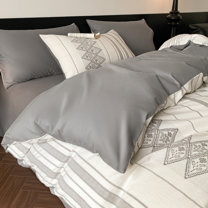 91家纺网 家纺一手货源 找家纺 言一 2025秋冬新品A类60S新疆长绒棉纯棉陶瓷轻磨毛四件套水洗棉提花全棉床单被套 千帆-灰自