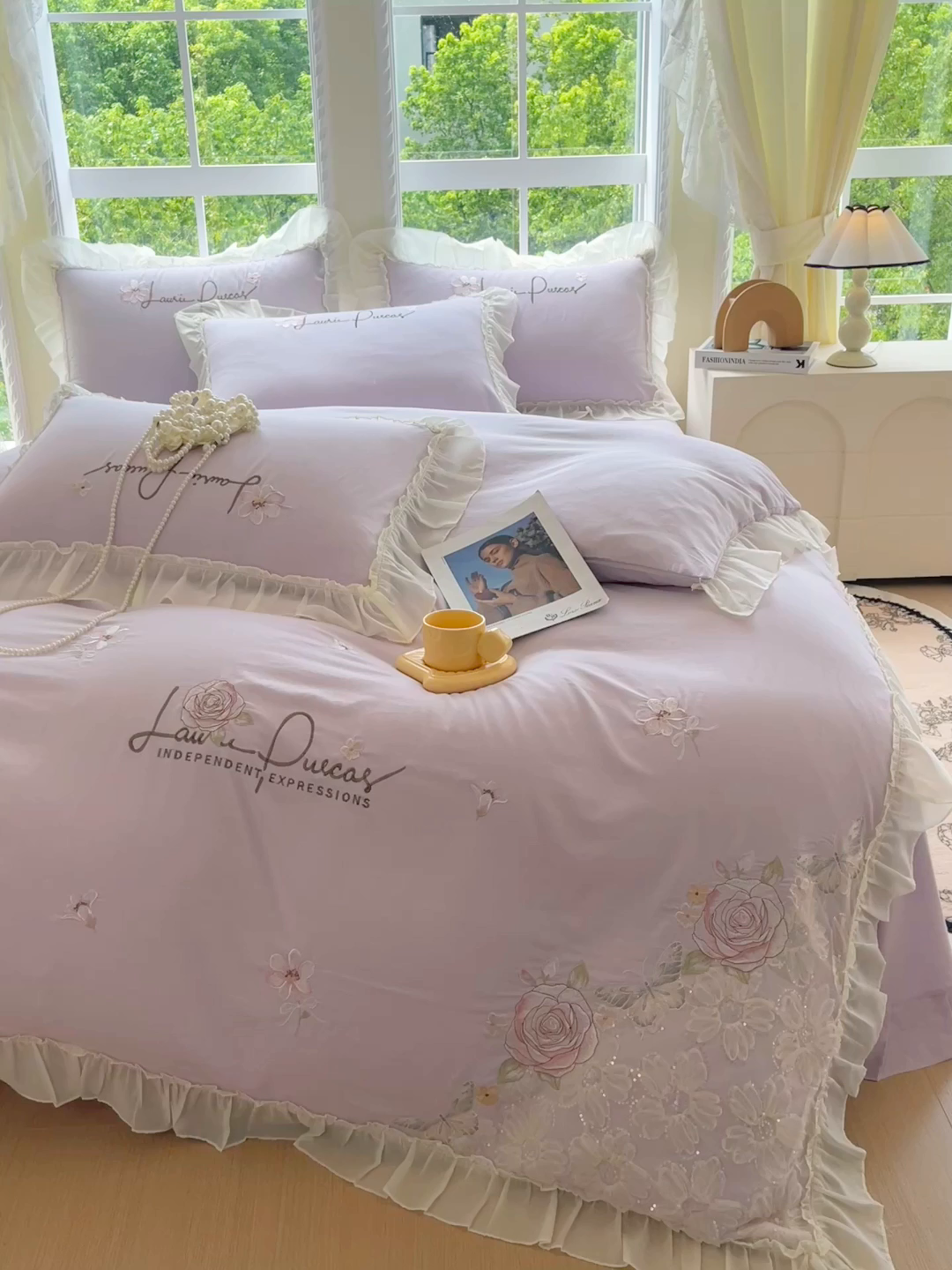 91家纺网 家纺一手货源 找家纺 大麦乐田 2025新款公主风花边糯小棉刺绣贴布绣四件套 美丽邂逅-嫩紫