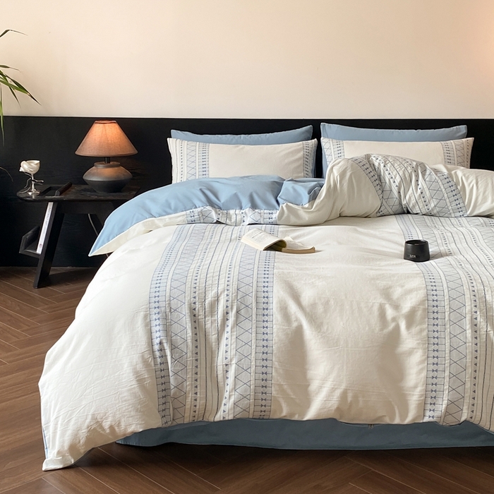 91家纺网 家纺一手货源 找家纺 言一 2025秋冬新品A类60S新疆长绒棉纯棉陶瓷轻磨毛四件套水洗棉提花全棉床单被套 长予-天青蓝