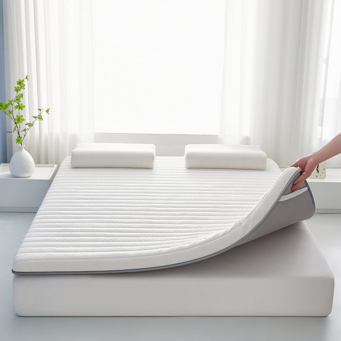 91家纺网 家纺一手货源 找家纺 华誉 2025新款跨境电商专供鸟眼布床垫 单边款直线白色